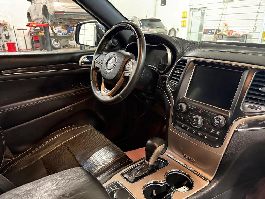 used 2016 Jeep Grand Cherokee car, priced at $15,316