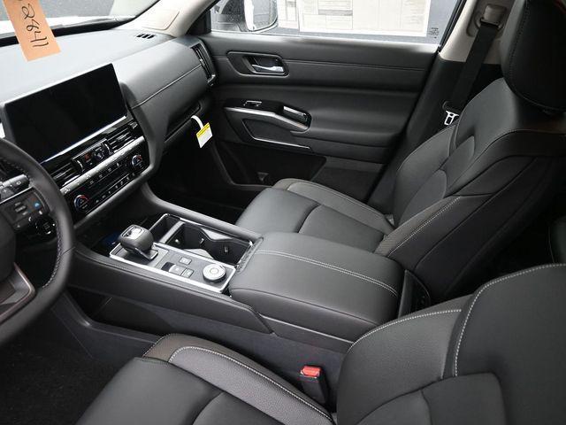 new 2026 Nissan Pathfinder car, priced at $44,992
