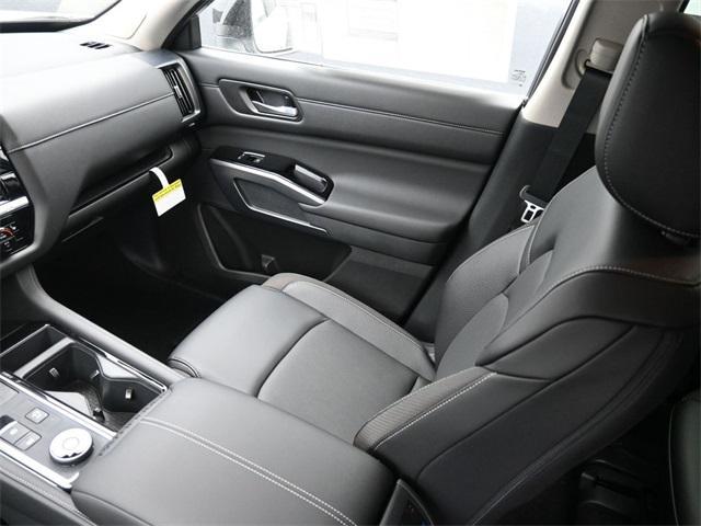 new 2026 Nissan Pathfinder car, priced at $46,492