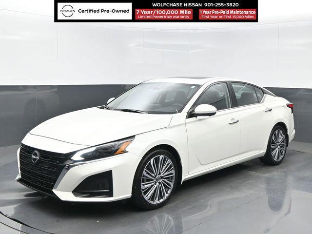 used 2025 Nissan Altima car, priced at $30,999