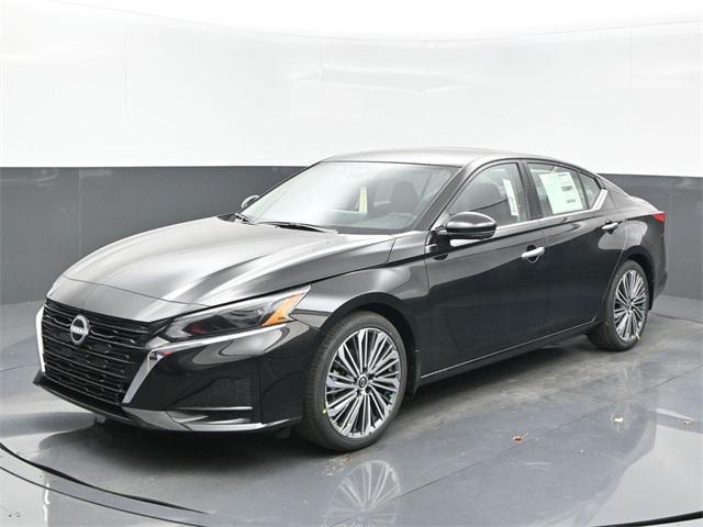 new 2025 Nissan Altima car, priced at $32,317