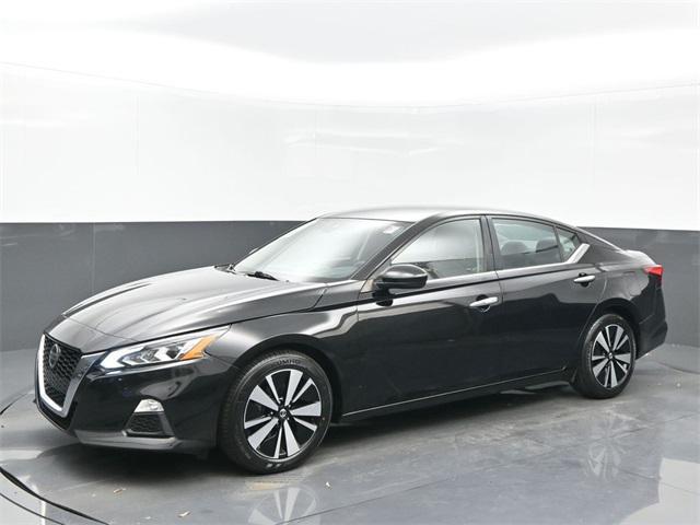 used 2021 Nissan Altima car, priced at $14,999