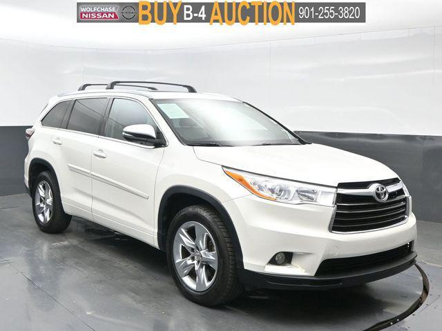 used 2015 Toyota Highlander car, priced at $15,999