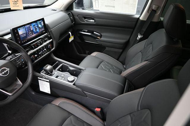 new 2026 Nissan Pathfinder car, priced at $48,784