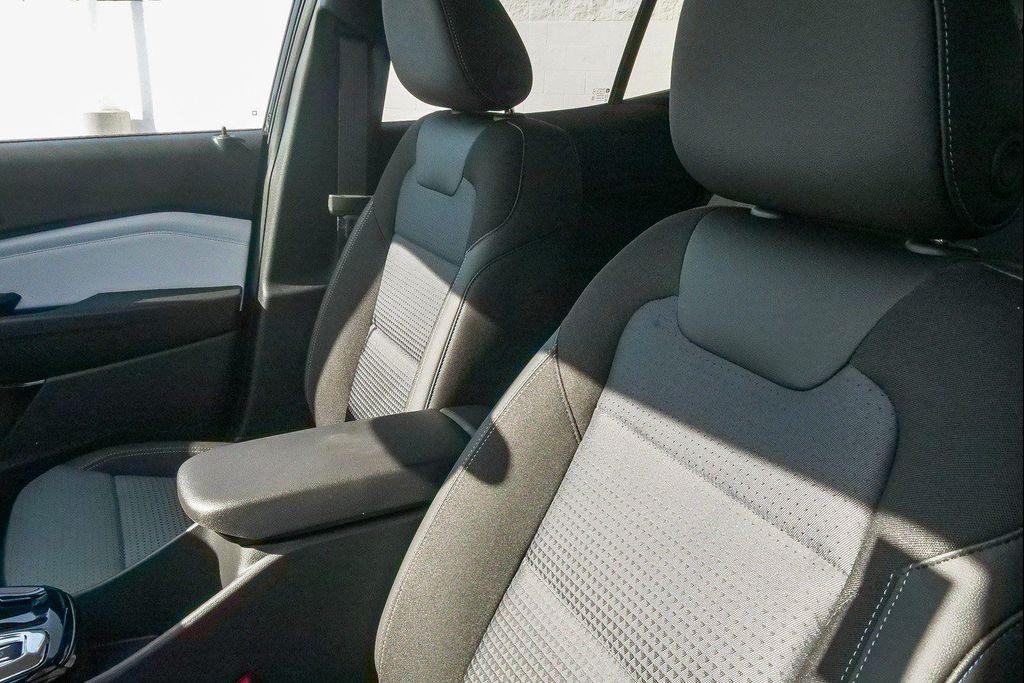 new 2026 Chevrolet Trax car, priced at $25,575