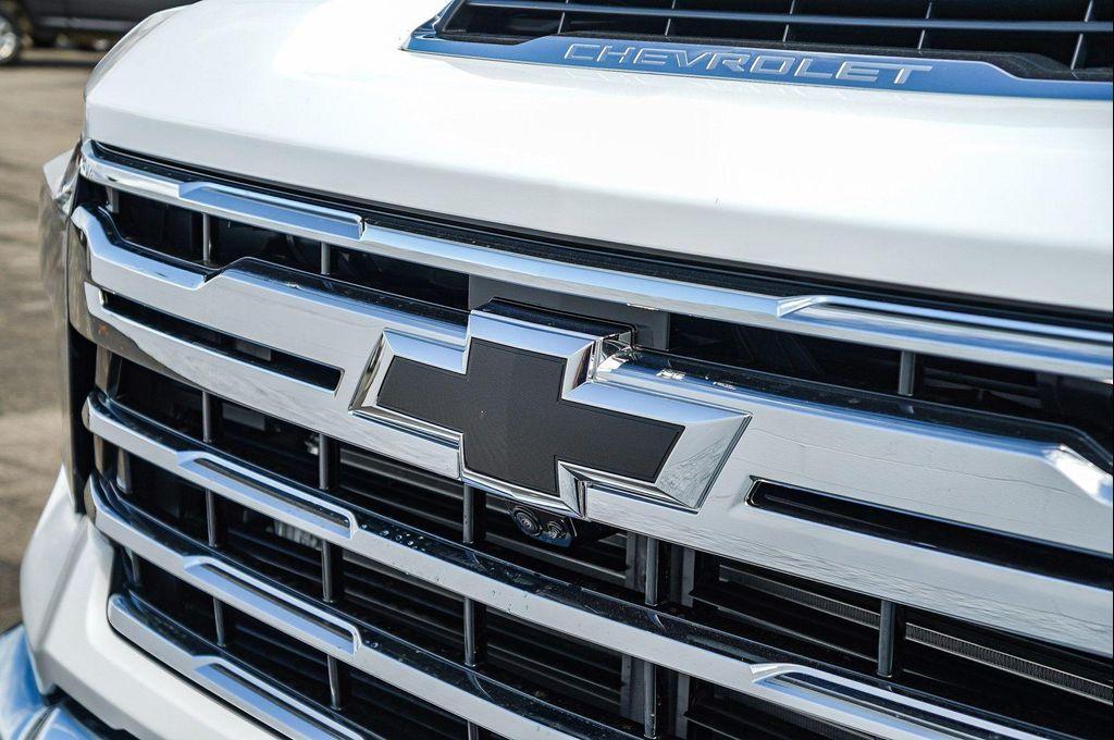 new 2026 Chevrolet Silverado 2500 car, priced at $80,065