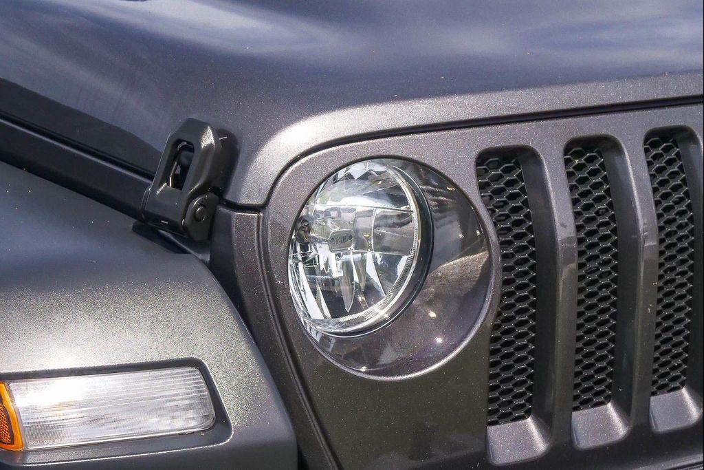 used 2022 Jeep Wrangler Unlimited car, priced at $27,981