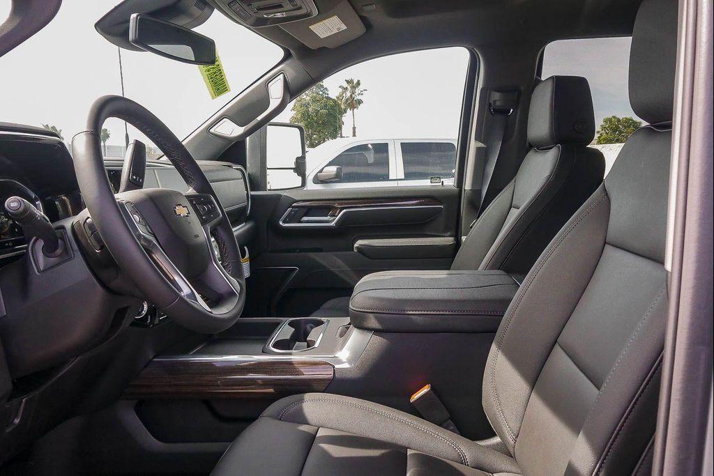 new 2025 Chevrolet Silverado 2500 car, priced at $74,080