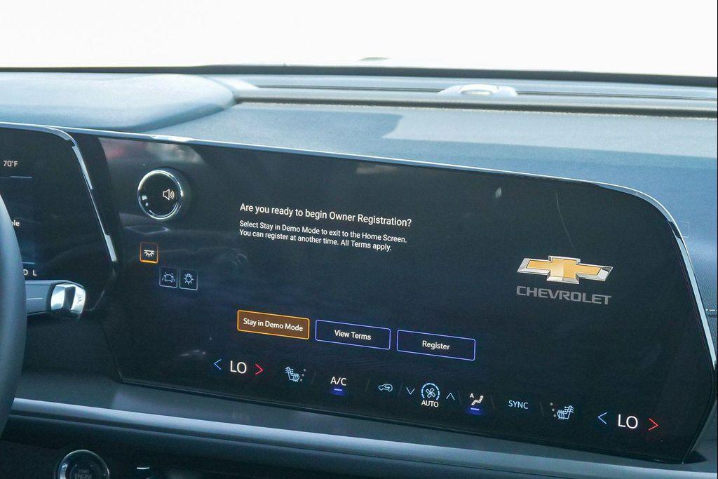 new 2026 Chevrolet Traverse car, priced at $43,445