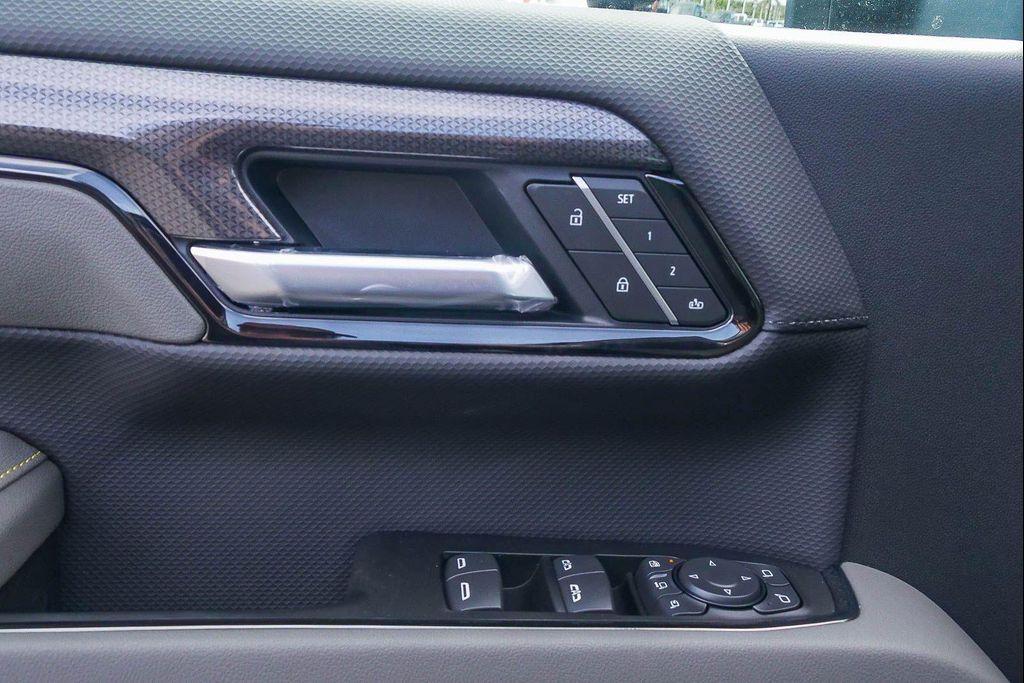 new 2026 Chevrolet Silverado 2500 car, priced at $84,275