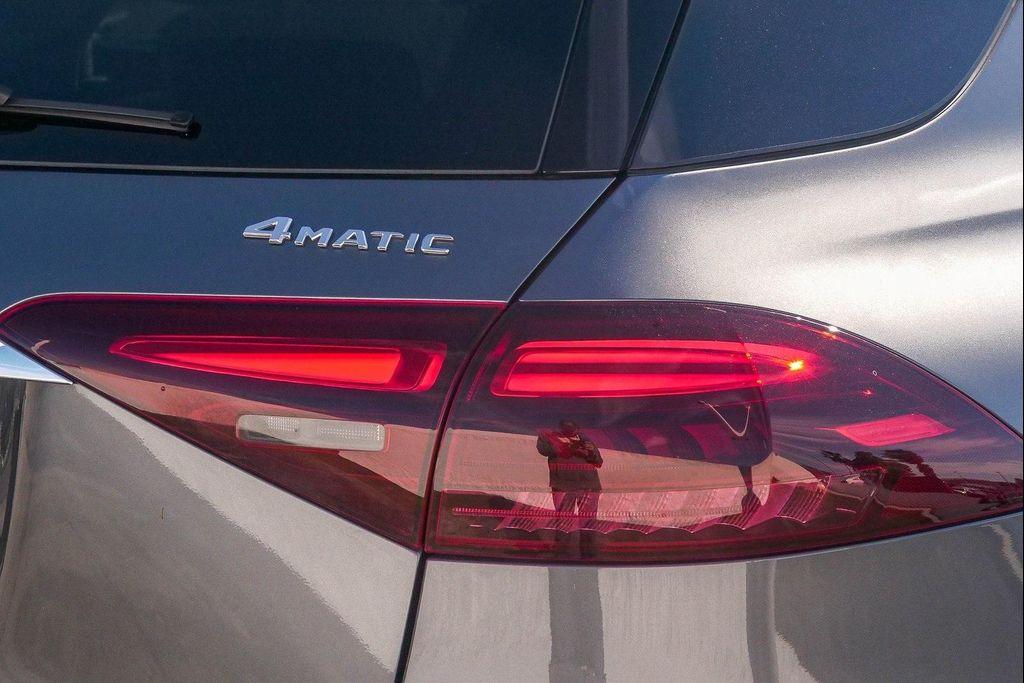 used 2025 Mercedes-Benz GLE 350 car, priced at $58,981