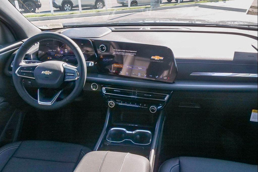 new 2026 Chevrolet Traverse car, priced at $43,345