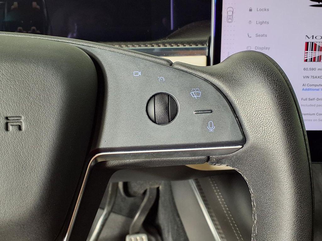 Tesla Model X view 29
