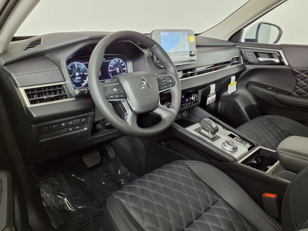new 2025 Mitsubishi Outlander PHEV car, priced at $39,605