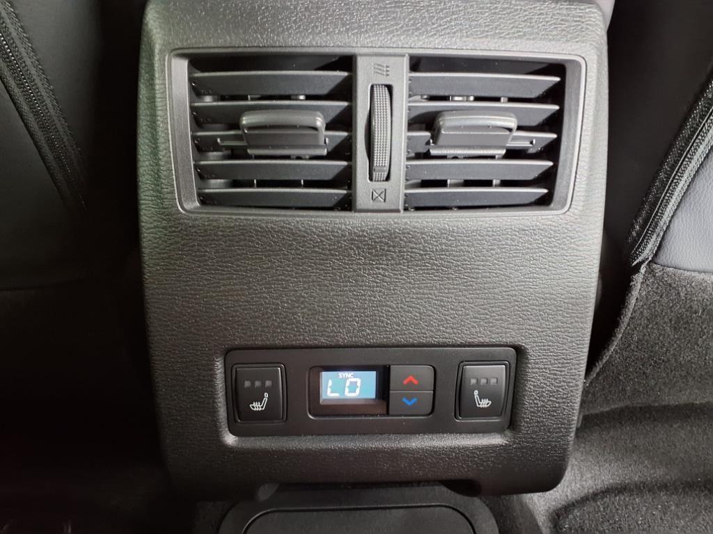 new 2025 Mitsubishi Outlander PHEV car, priced at $39,605