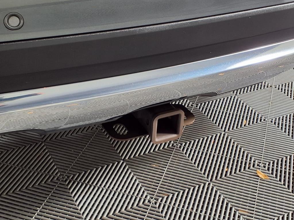 used 2020 Mercedes-Benz GLE 350 car, priced at $28,924