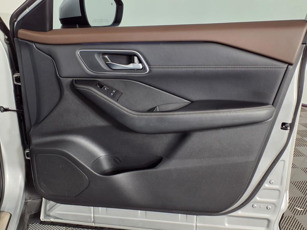 used 2023 Nissan Rogue car, priced at $23,954