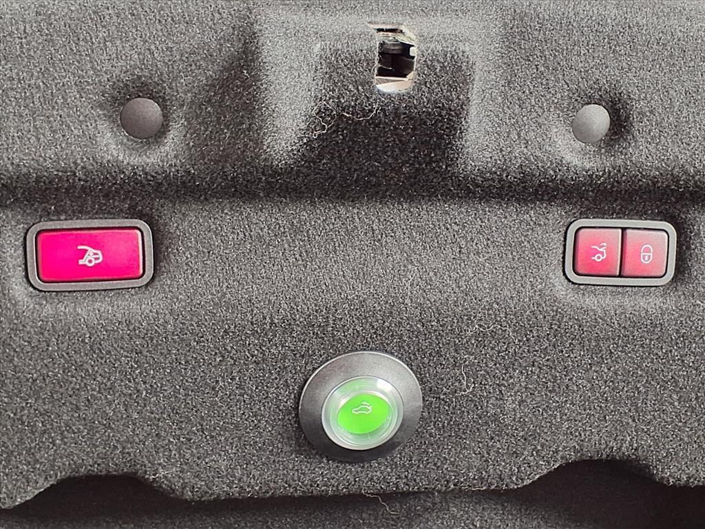 used 2023 Mercedes-Benz AMG SL 43 car, priced at $79,649