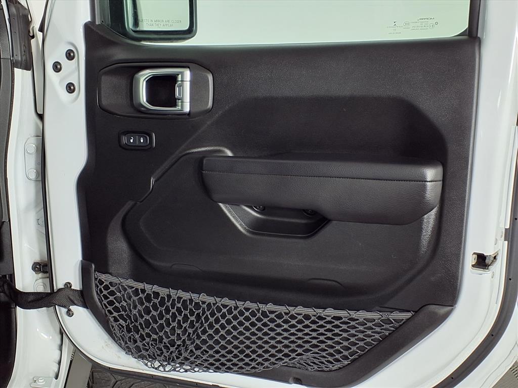 used 2023 Jeep Gladiator car, priced at $38,257