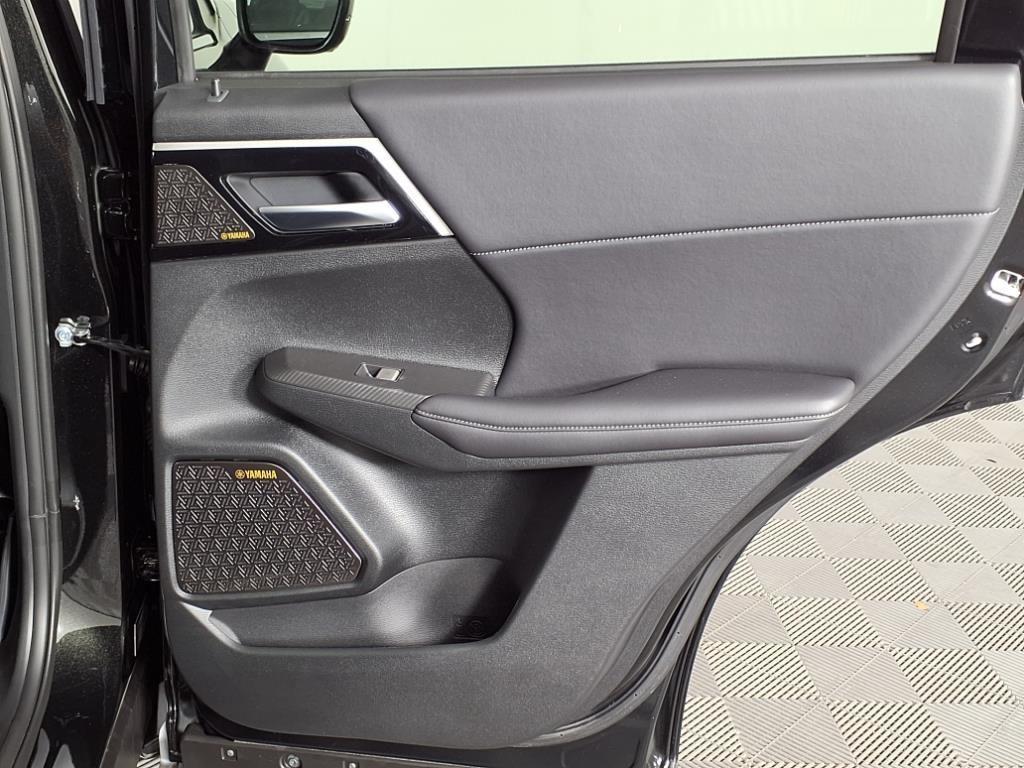 new 2025 Mitsubishi Outlander car, priced at $30,907