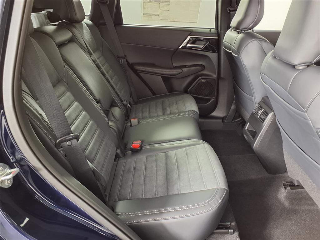 new 2025 Mitsubishi Outlander car, priced at $28,694