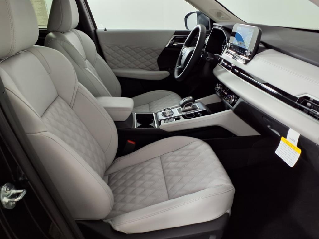 new 2025 Mitsubishi Outlander PHEV car, priced at $44,831