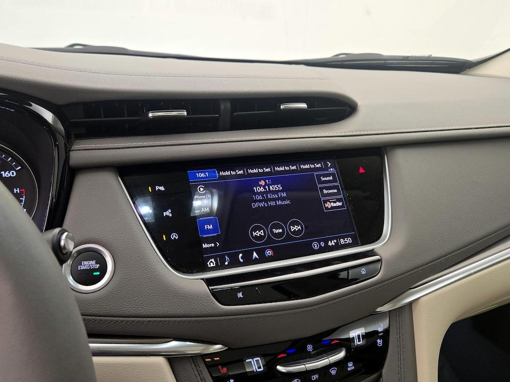 used 2024 Cadillac XT5 car, priced at $41,998