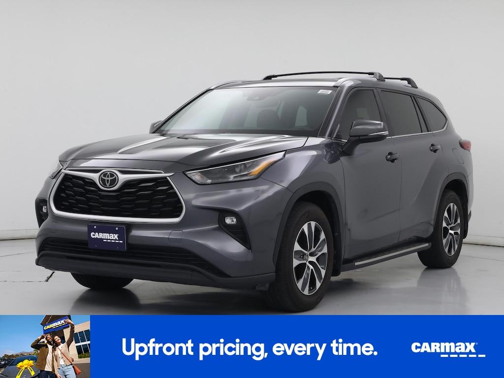 used 2023 Toyota Highlander car, priced at $36,998