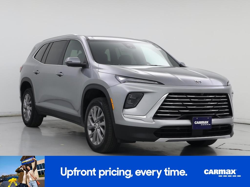 used 2025 Buick Envision car, priced at $32,998