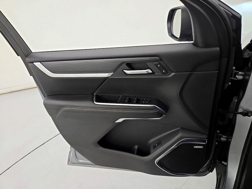 used 2025 GMC Acadia car, priced at $32,998