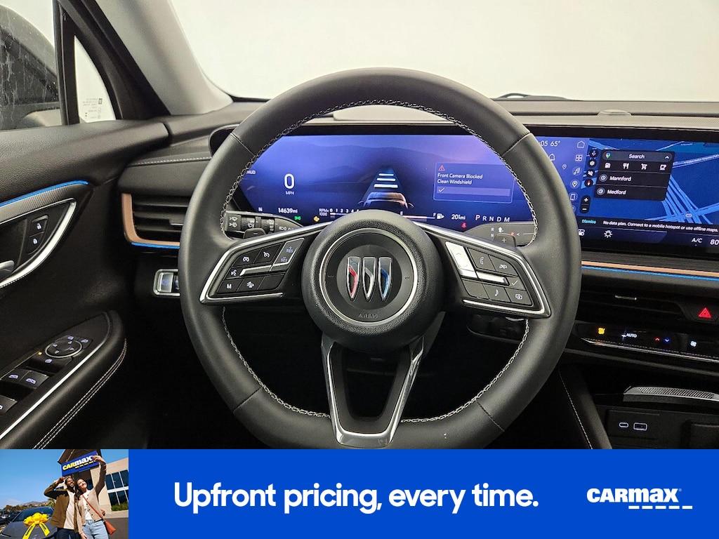 used 2025 Buick Envision car, priced at $32,998