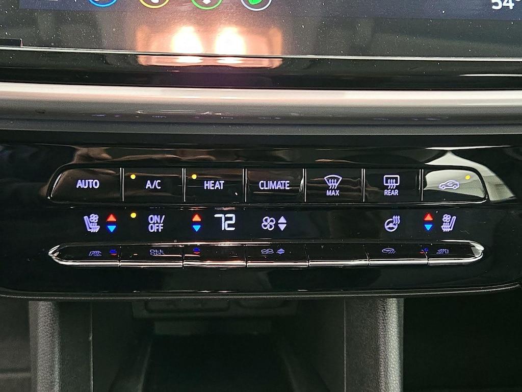 used 2023 Chevrolet Bolt EUV car, priced at $21,998