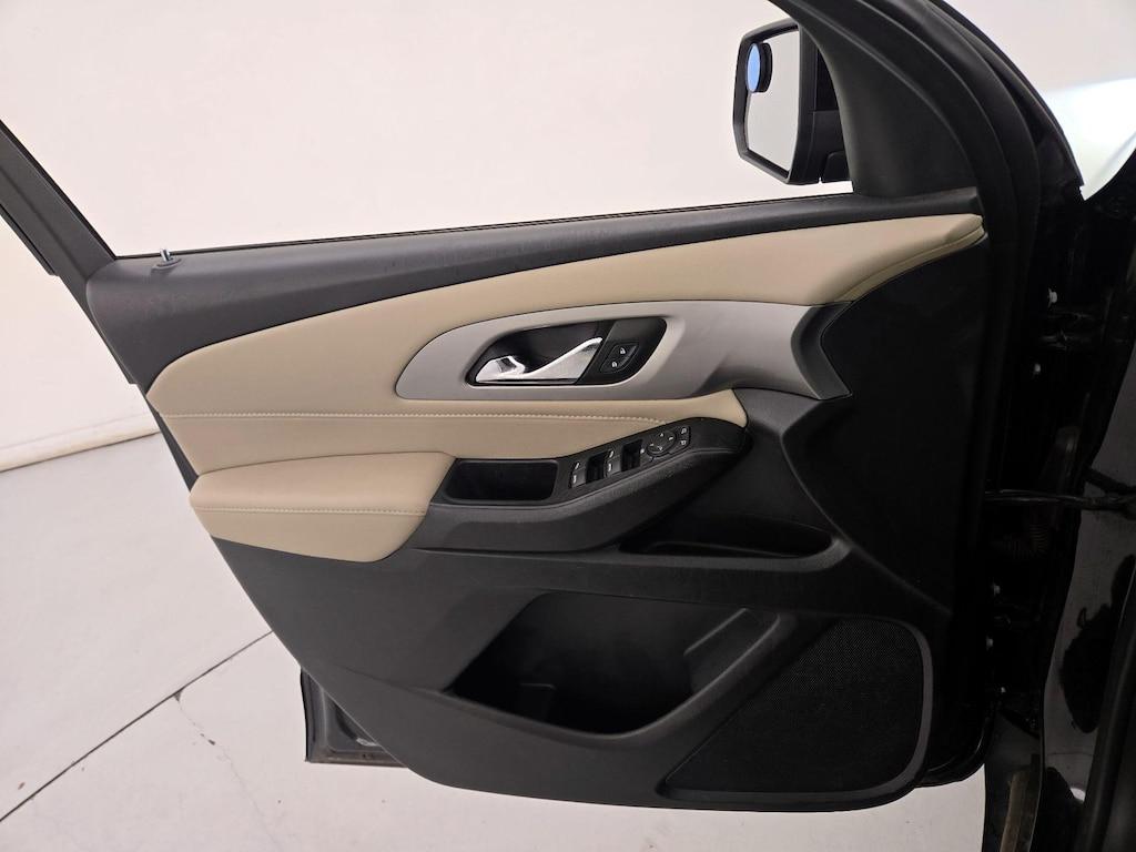 used 2022 Chevrolet Traverse car, priced at $23,998