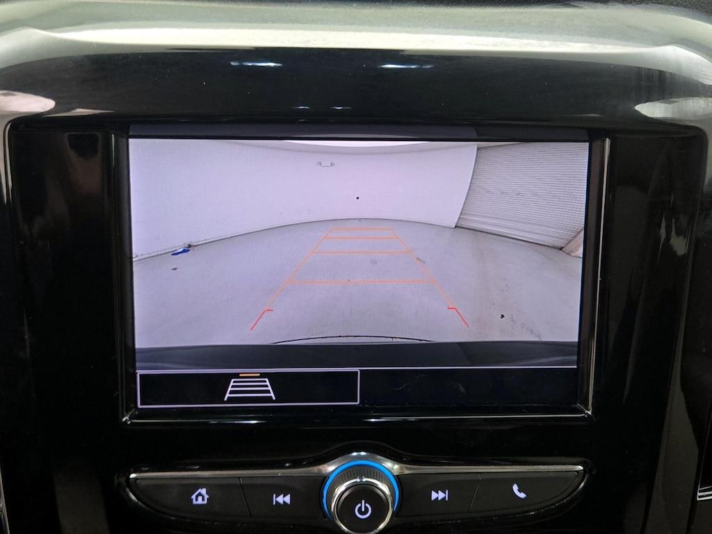 used 2022 Chevrolet Traverse car, priced at $23,998