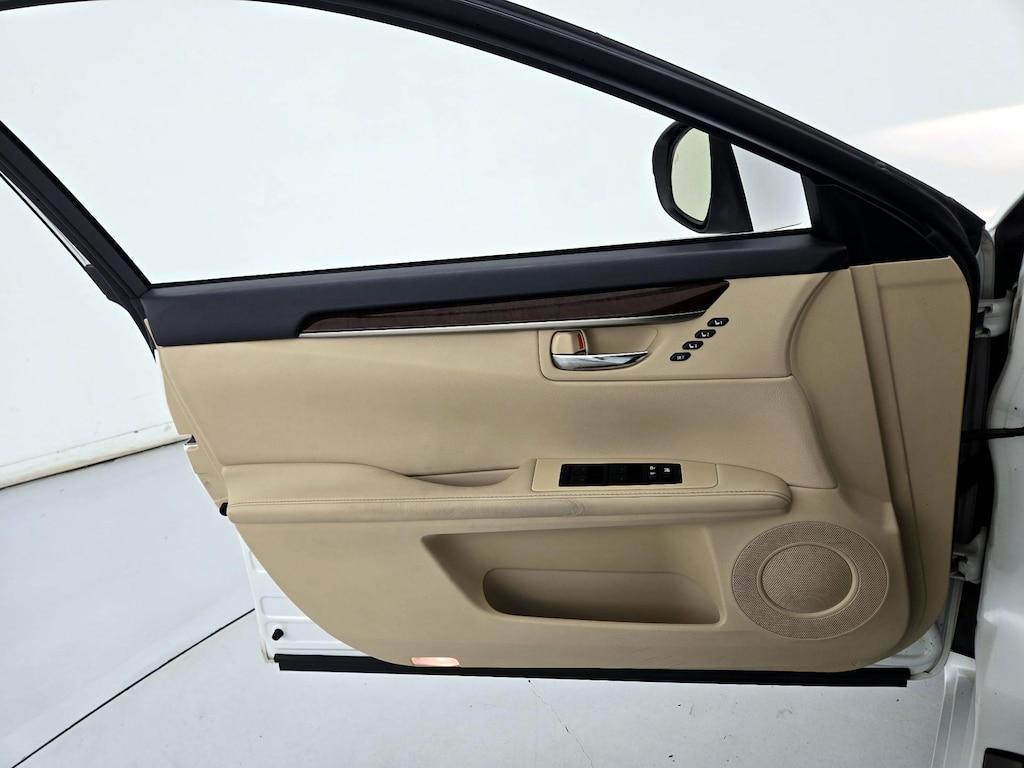 used 2015 Lexus ES 350 car, priced at $16,998