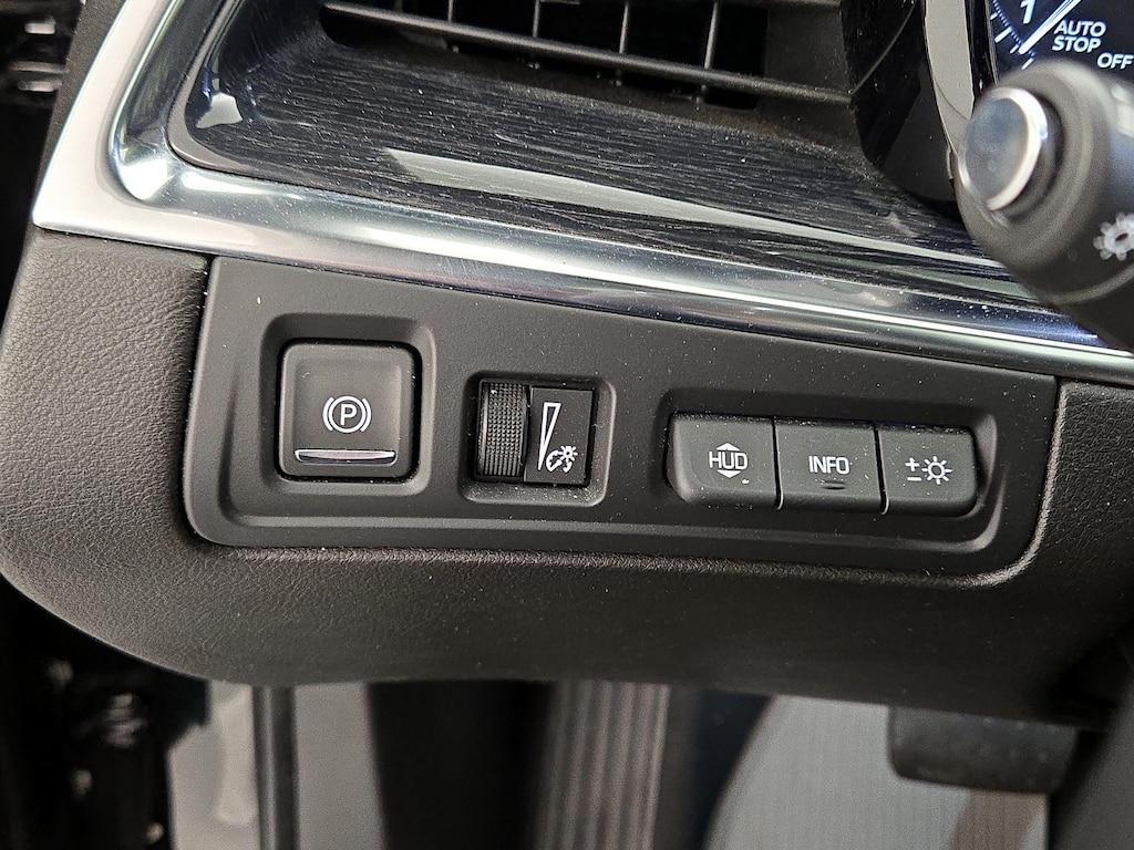 used 2021 Cadillac XT5 car, priced at $23,998