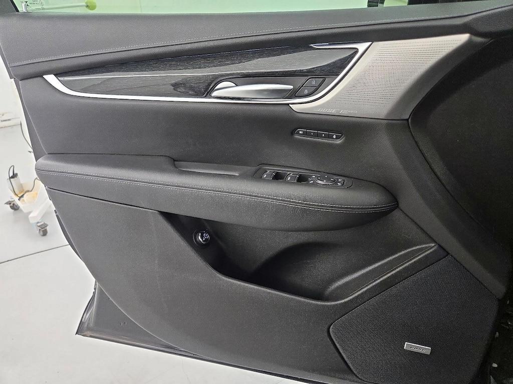 used 2021 Cadillac XT5 car, priced at $23,998