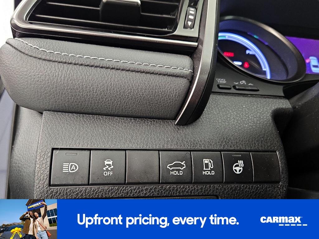 used 2022 Toyota Camry Hybrid car, priced at $31,998