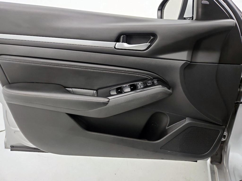 used 2023 Nissan Altima car, priced at $23,998
