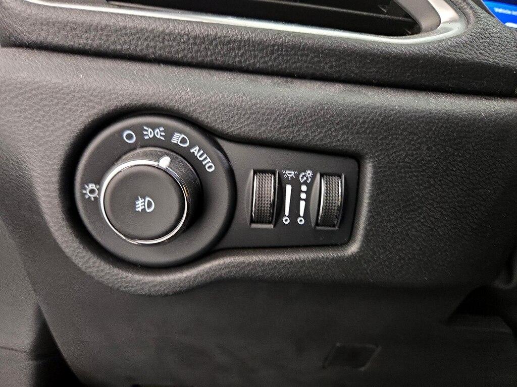 used 2023 Chrysler Pacifica car, priced at $33,998