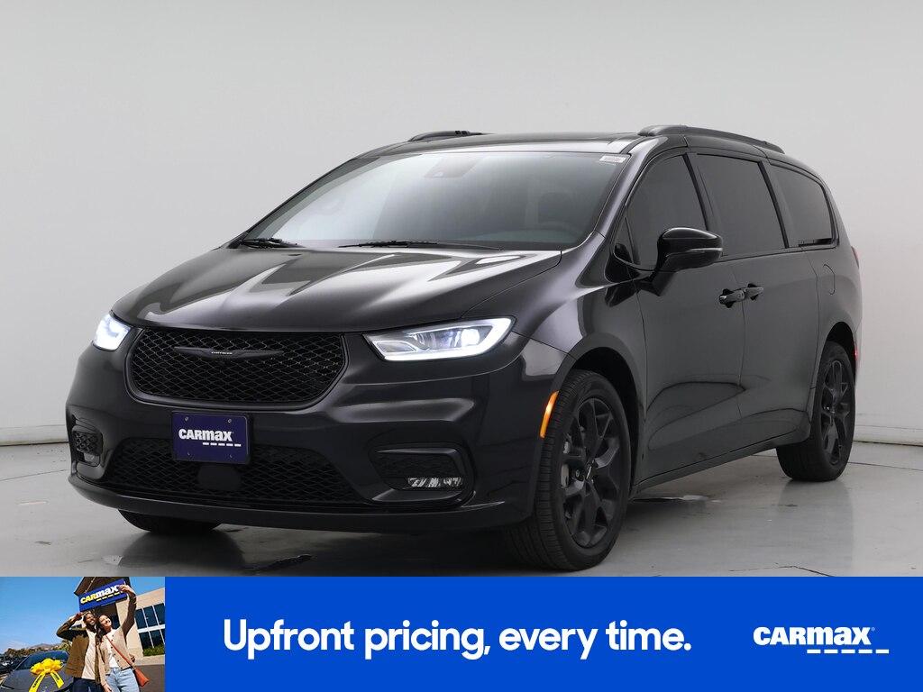 used 2023 Chrysler Pacifica car, priced at $33,998