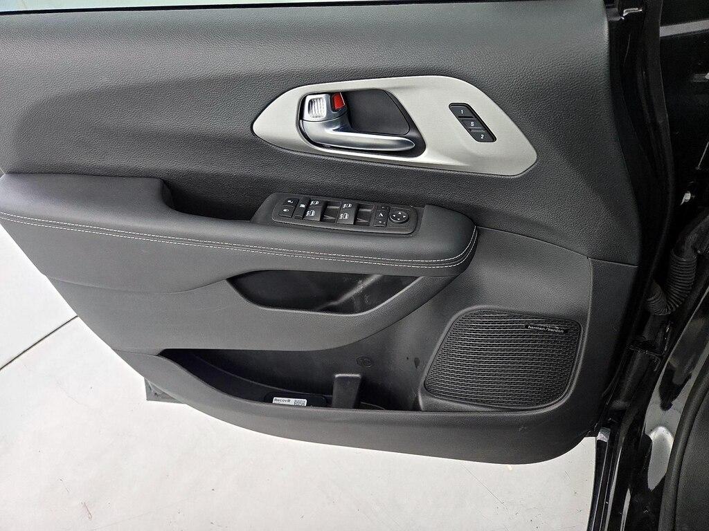 used 2023 Chrysler Pacifica car, priced at $33,998