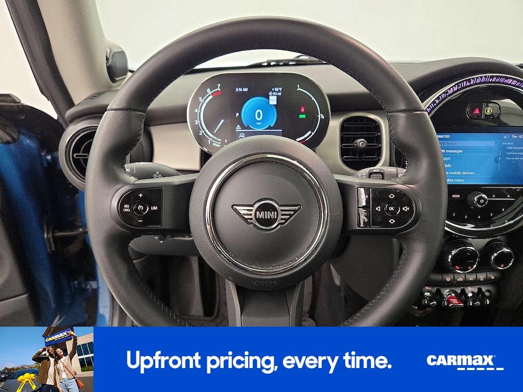 used 2022 MINI Hardtop car, priced at $22,998