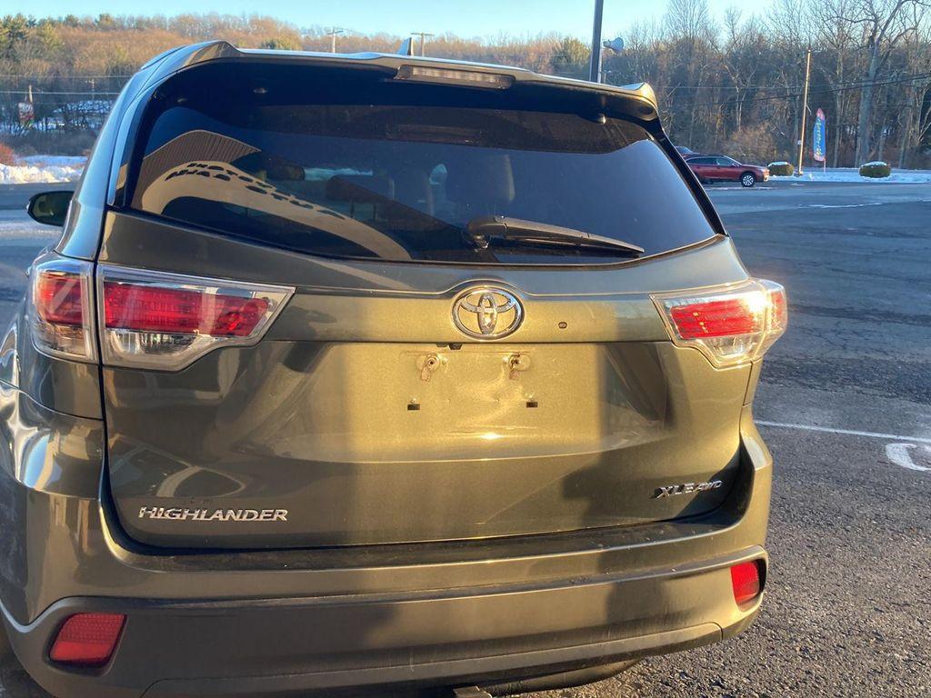 used 2016 Toyota Highlander car, priced at $20,850