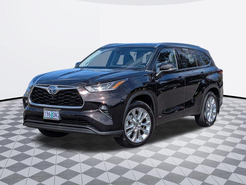 used 2022 Toyota Highlander Hybrid car, priced at $38,888