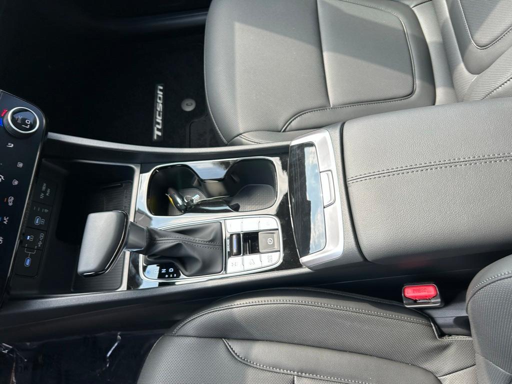 new 2025 Hyundai Tucson car, priced at $29,995