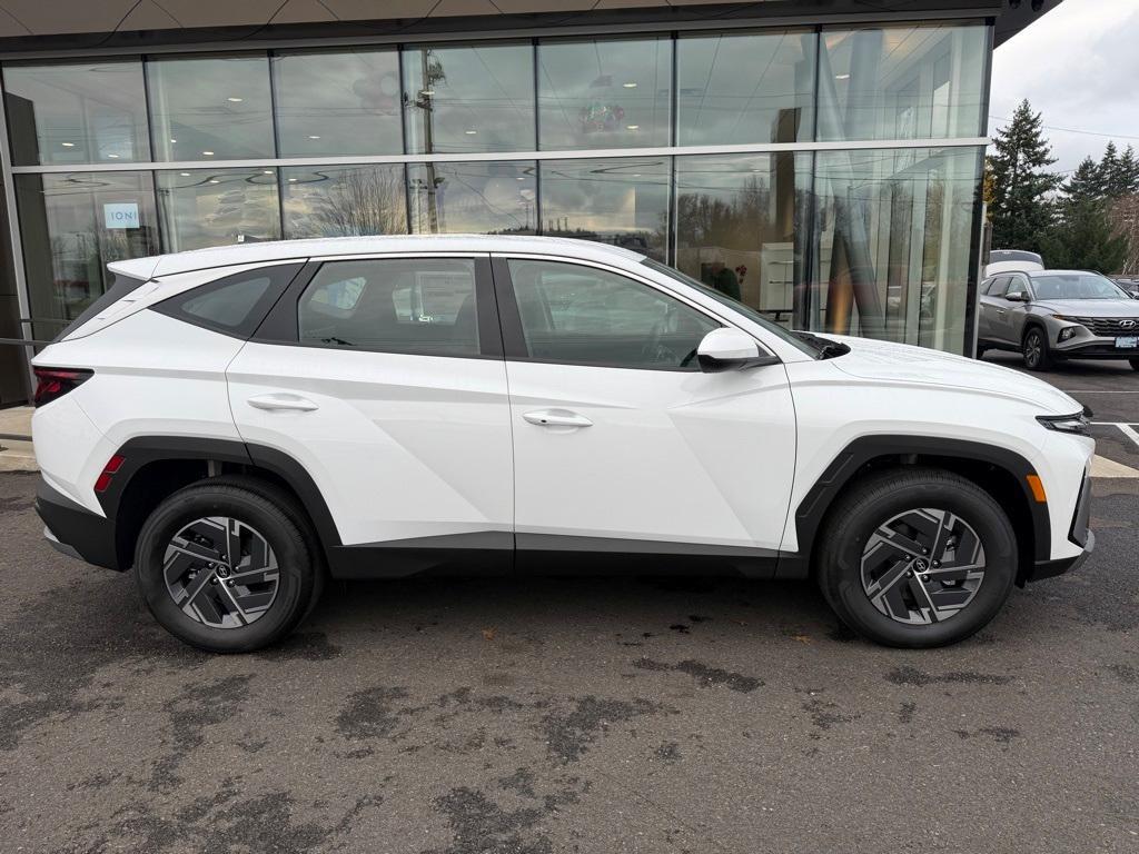 new 2026 Hyundai TUCSON Hybrid car, priced at $34,412
