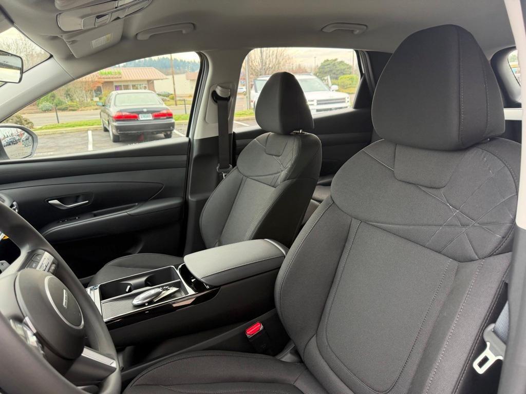 new 2026 Hyundai TUCSON Hybrid car, priced at $34,412