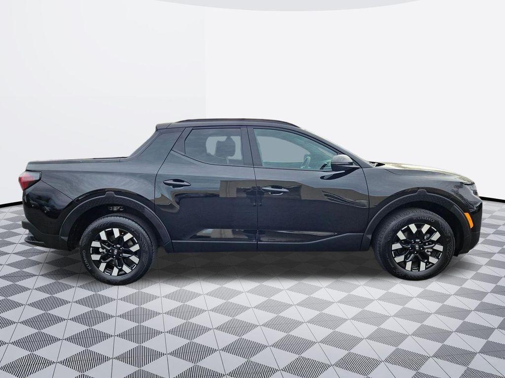 used 2025 Hyundai SANTA CRUZ car, priced at $27,354