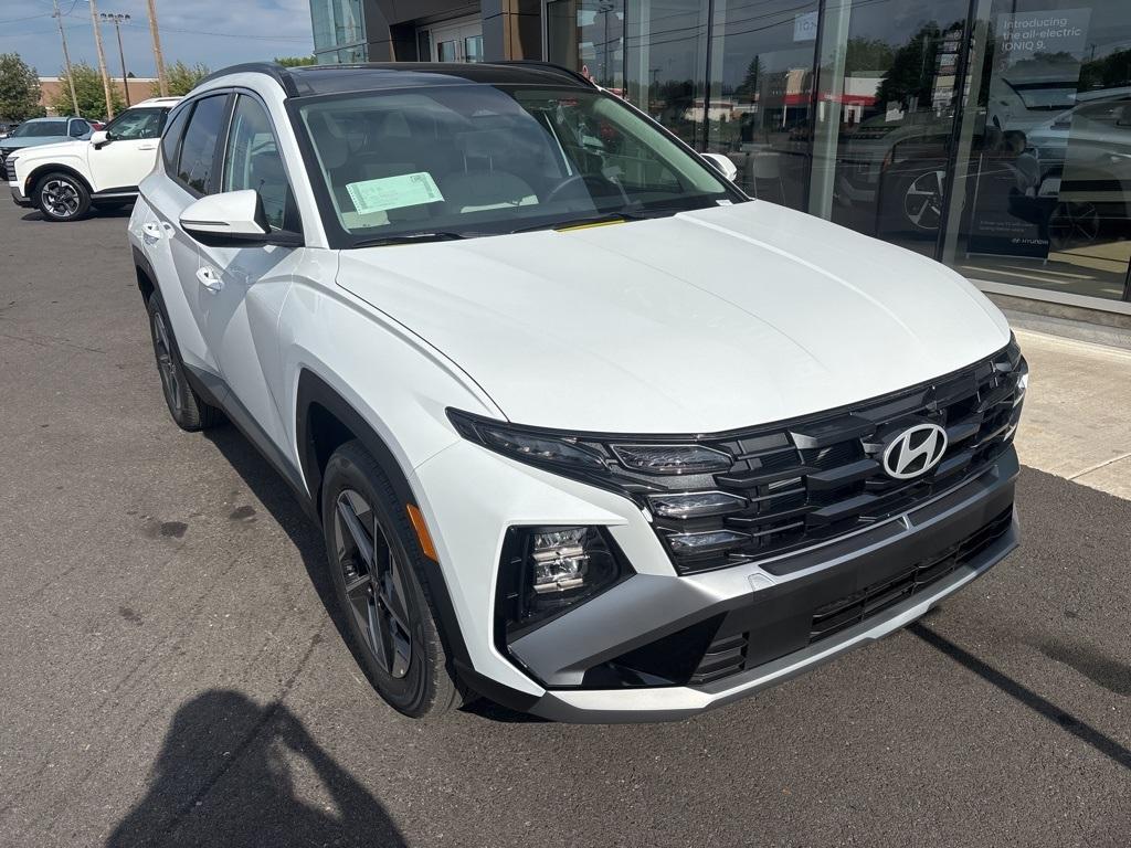 new 2025 Hyundai TUCSON Hybrid car, priced at $36,340